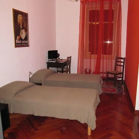 Al Porta Susa Bed & Breakfast Turin